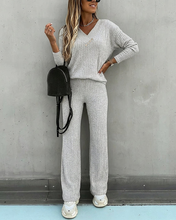 Dam Räfflad V-Ringad Sticka Co-Ord Set | Långärmad och Rak Ben Stil