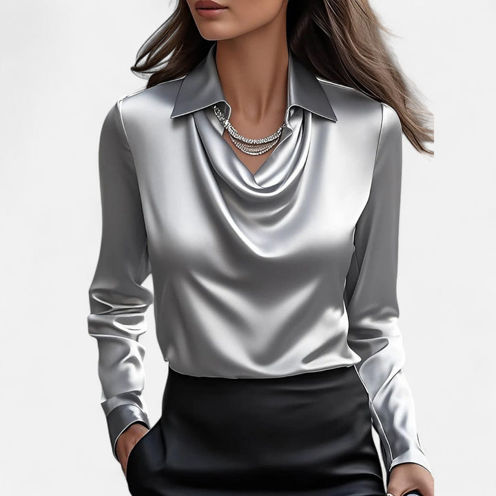 Dam Satinblus med Draperad Halsringning
