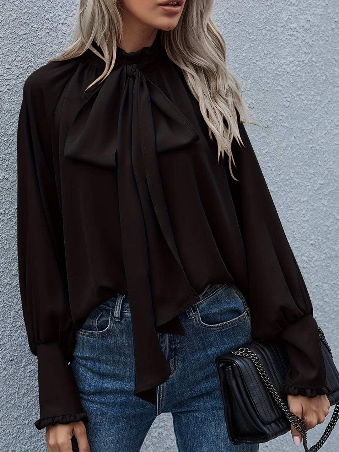 Dam Eleganta Blus Med Slips Hals