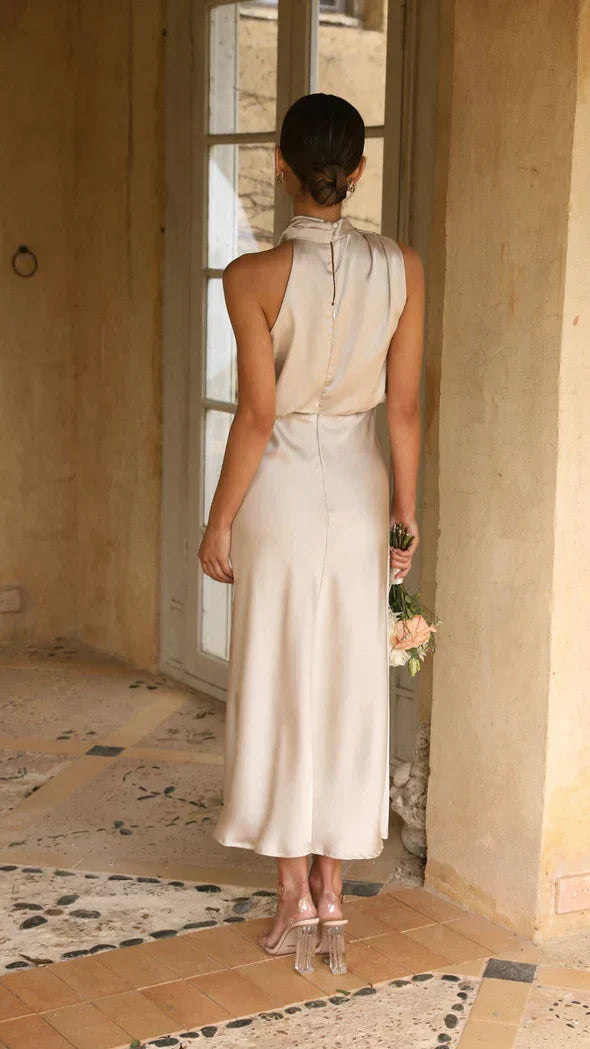 Olivia | Eleganta Satin Maxiklänning