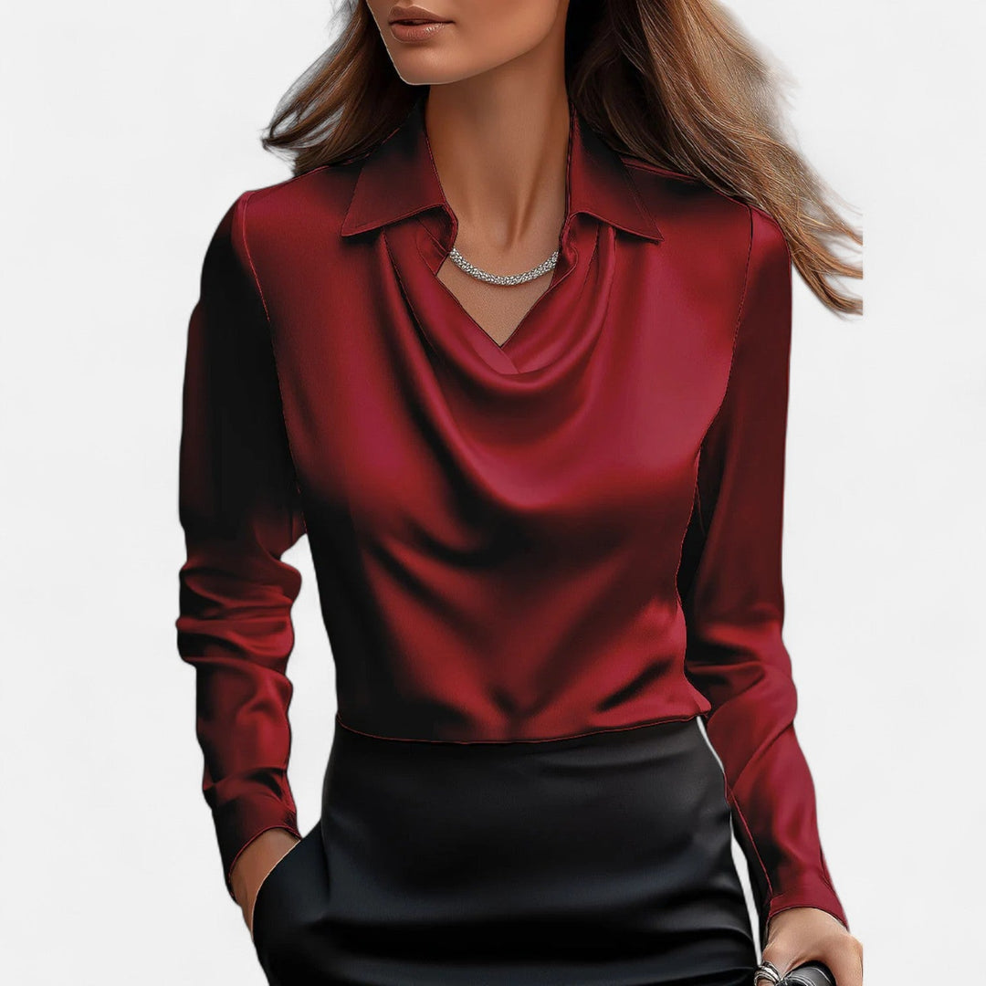 Dam Satinblus med Draperad Halsringning