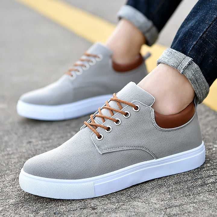 Herr Duk Sneakers | Avslappnad Låg Topp Skor med Vit Sula