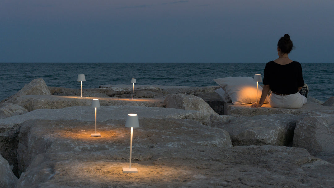 Uppladdningsbar LED-Bordslampa | Dimbar Inomhus Och Utomhus Utformning
