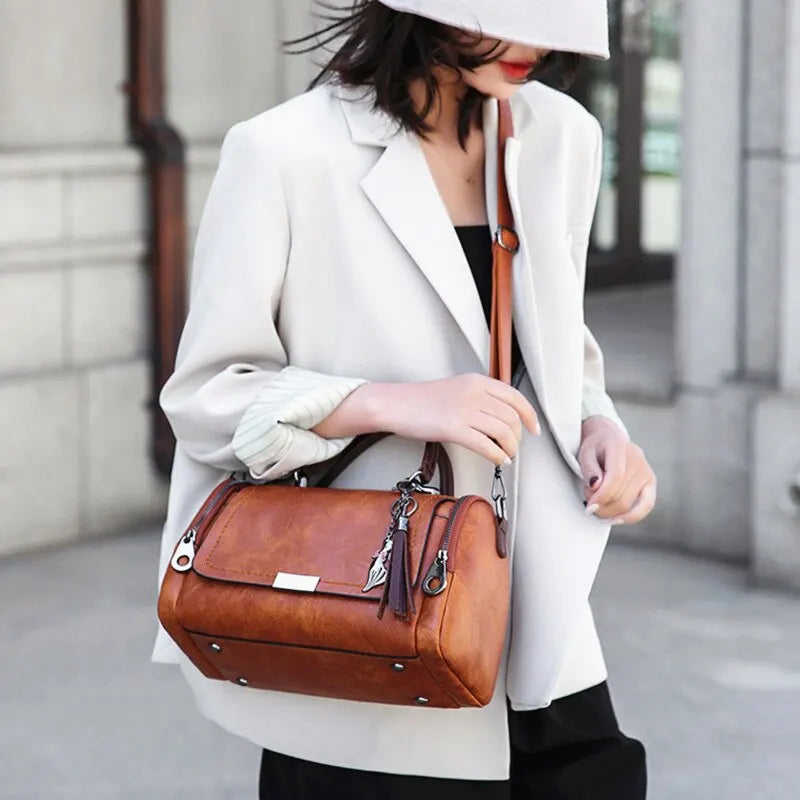 Alicia | Elegant Retro Axelremsväska