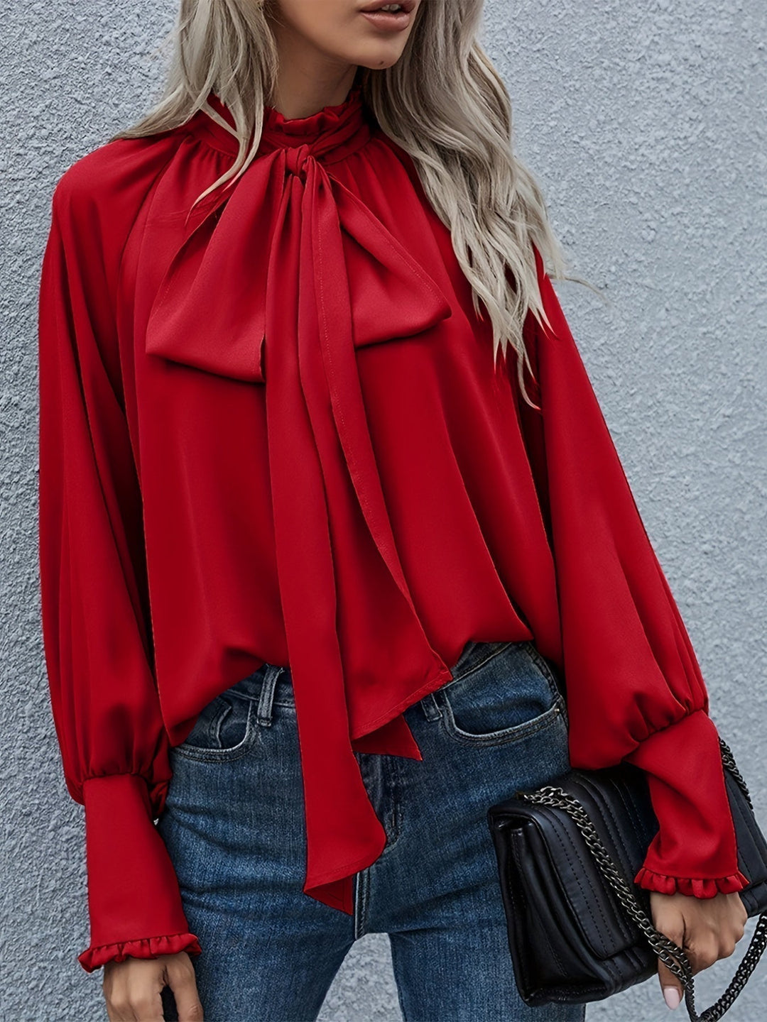 Dam Eleganta Blus Med Slips Hals