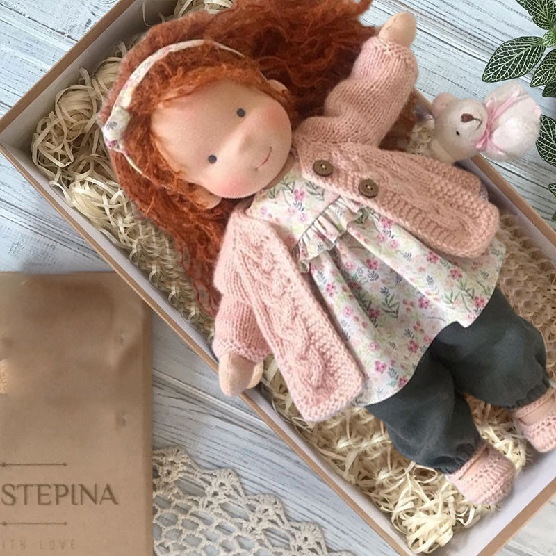Handgjord Babydocka i Waldorf-Stil