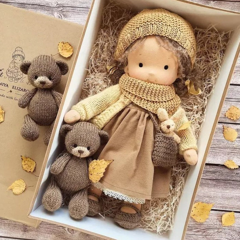Handgjord Babydocka i Waldorf-Stil
