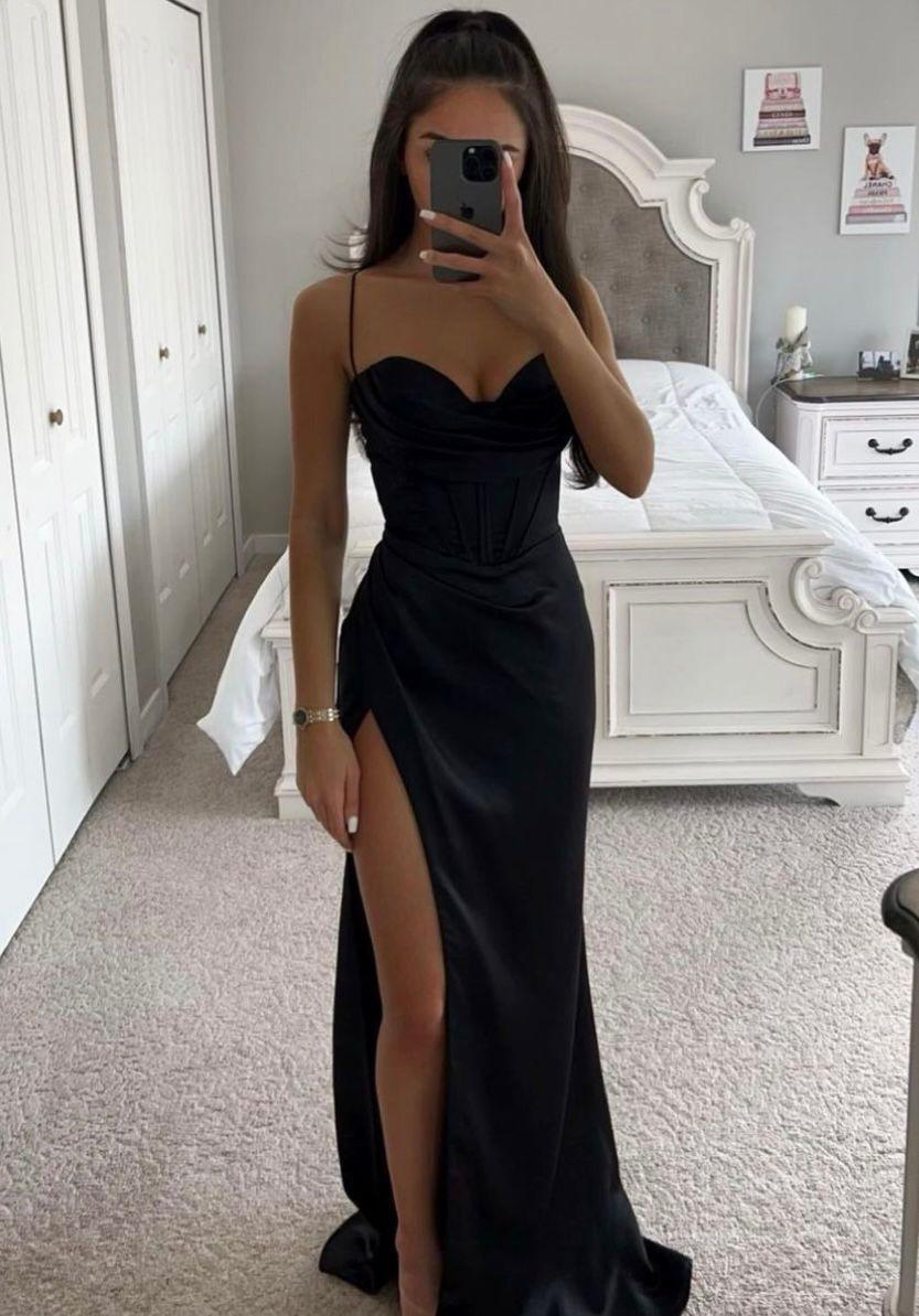 Alouette | Eleganta Satin Aftonklänning