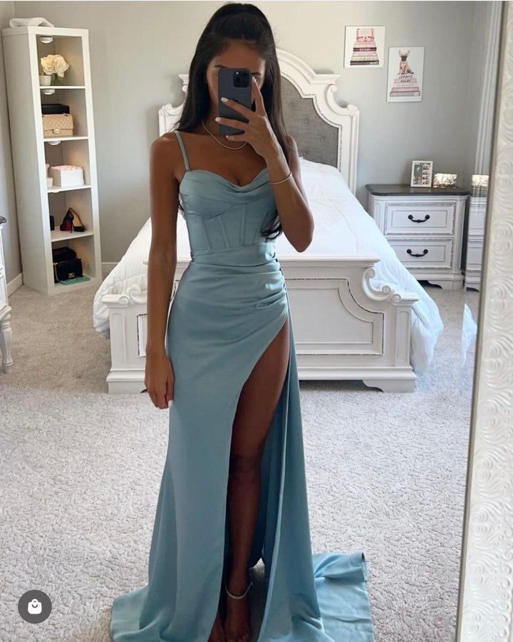 Alouette | Eleganta Satin Aftonklänning